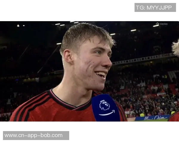 霍伊伦怒火中烧被对手拉倒失误后愤怒吼叫引发场上紧张气氛