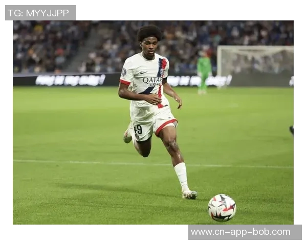 巴黎小将姆巴耶为塞内加尔打破非洲杯最年轻进球纪录