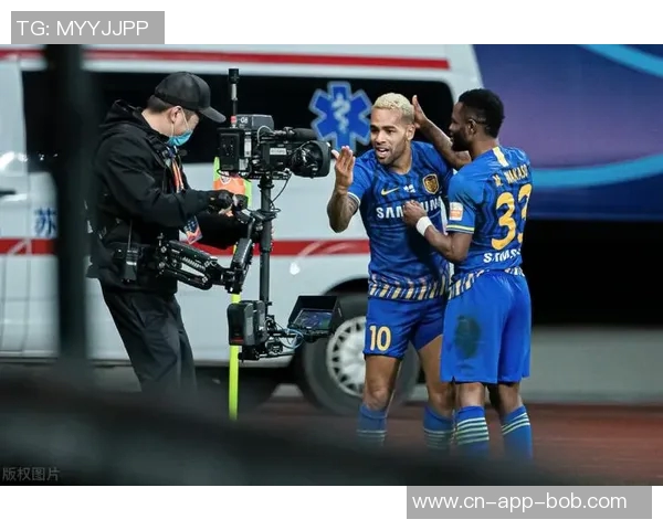 阿苏埃错失双重单刀机会特谢拉助攻被赵贤祐神扑拦截 阿苏埃错失双重单刀机会特谢拉助攻被赵贤祐神扑拦截