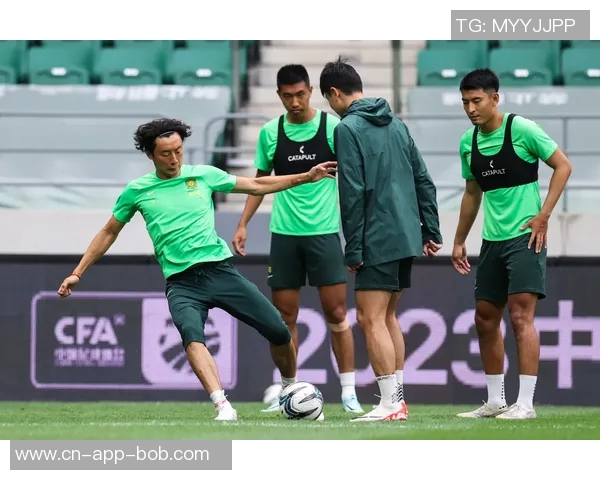 国安新内援今晚抵达北京王刚续约一年助力球队发展 国安新内援今晚抵达北京王刚续约一年助力球队发展